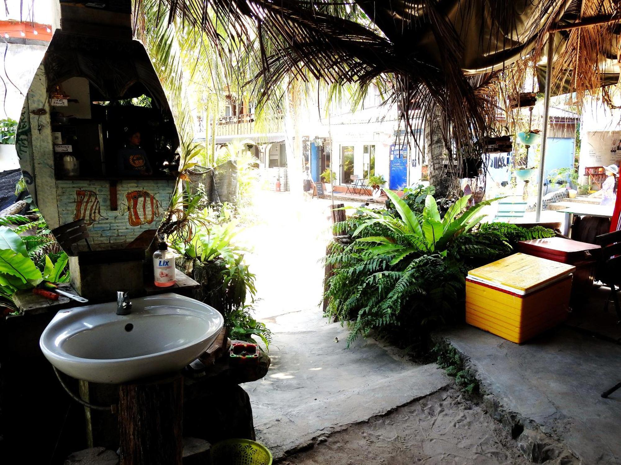 Spicy23 - M' Pai Bay Hostel Σίχανουκβιλ Εξωτερικό φωτογραφία